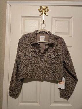 Cali 1850 Taupe Leopard Cropped Jean Jacket